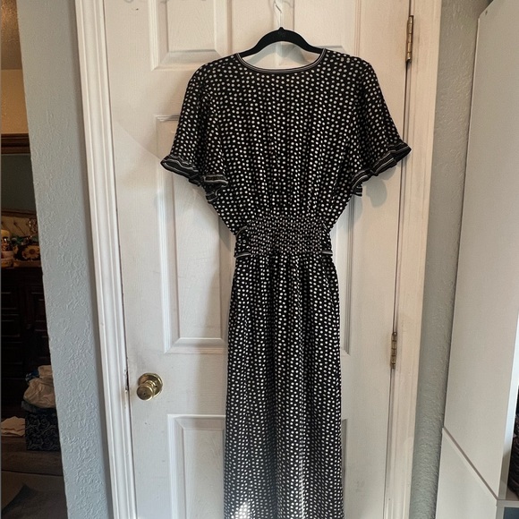 Pokadot maxi short sleeve dress - Picture 2 of 3